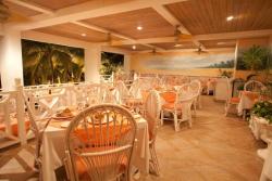 Coco Reef Resort & Spa - Tobago. Restaurant. 